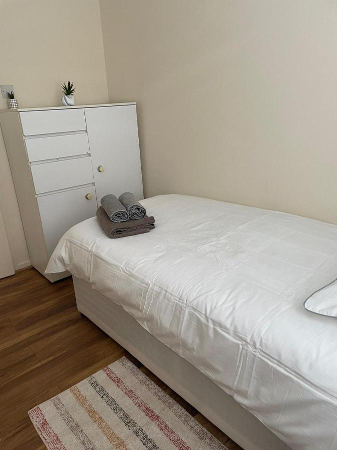 Single And Doubles Rooms Close To Central Londýn Exteriér fotografie